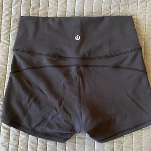 Lululemon shorts size 6